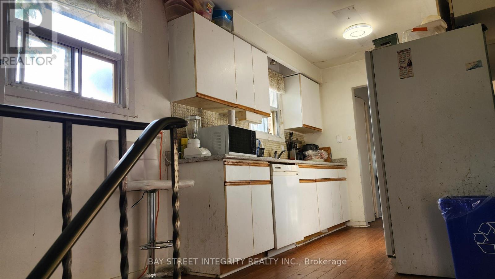 9 Mentor Boulevard, Toronto, Ontario  M2H 2M9 - Photo 9 - C12358423