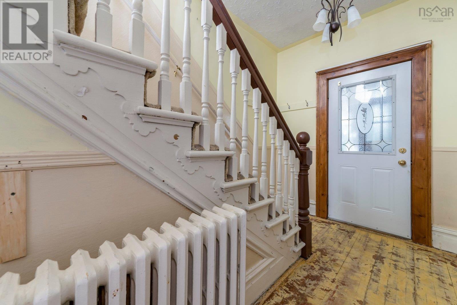 Property at 6311 Yale Street image 3