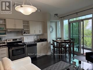 302 - 160 Vanderhoof Avenue, Toronto, Ontario  M4G 0B7 - Photo 3 - C12361559