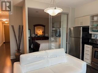 302 - 160 Vanderhoof Avenue, Toronto, Ontario  M4G 0B7 - Photo 5 - C12361559