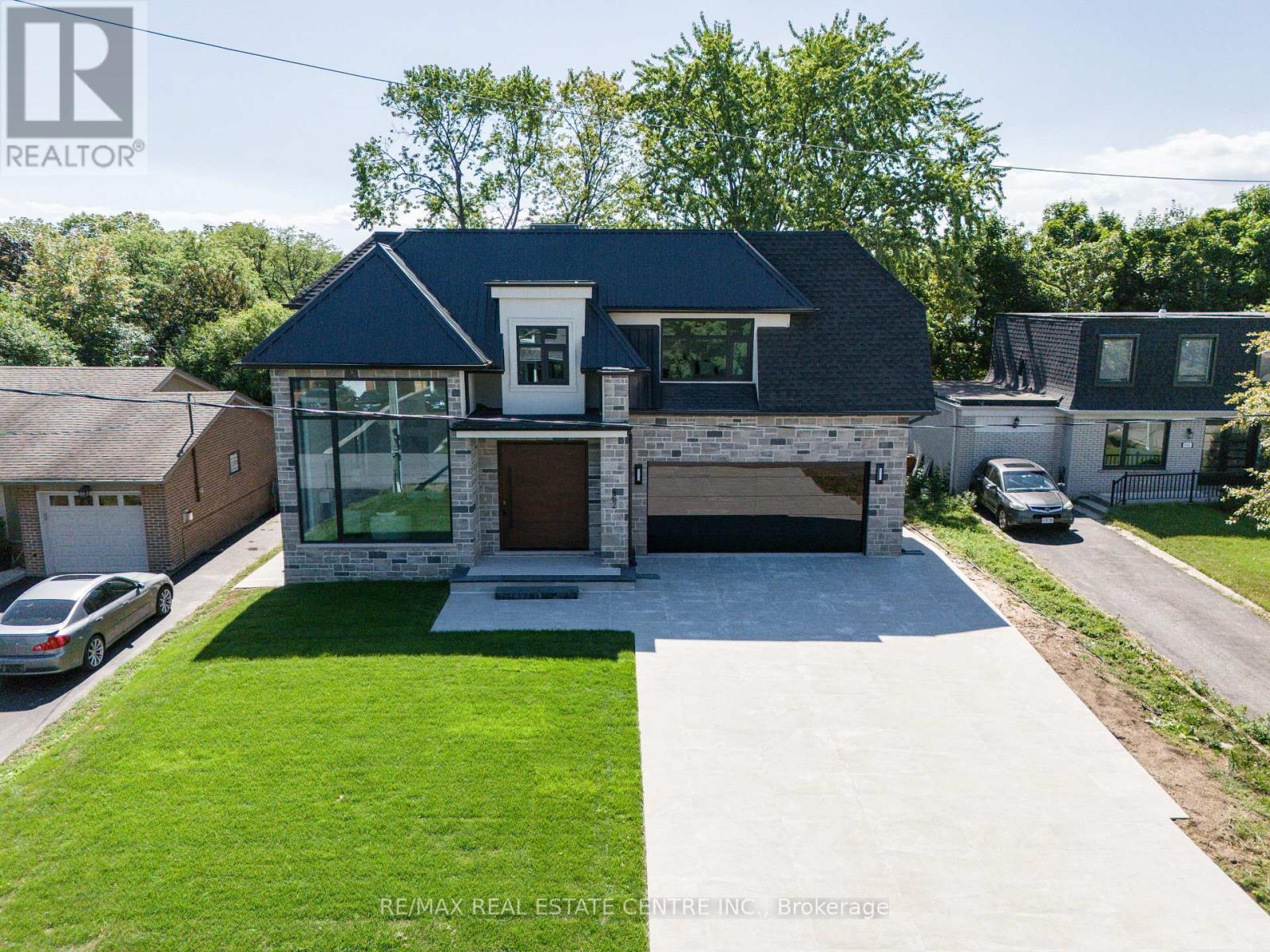 462 SOUTHLAND CRESCENT, Oakville, Ontario