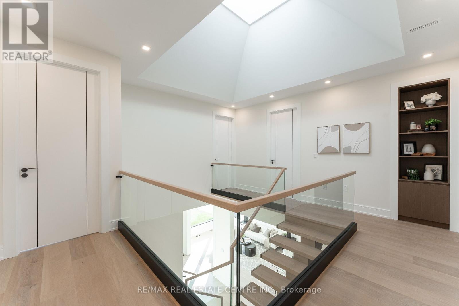462 Southland Crescent, Oakville, Ontario  L6L 3N8 - Photo 26 - W12361553