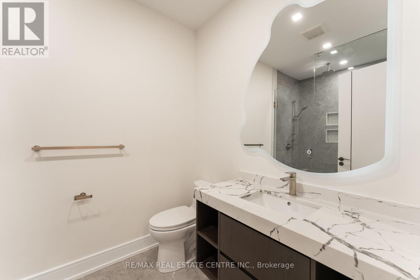 462 Southland Crescent, Oakville, Ontario  L6L 3N8 - Photo 44 - W12361553