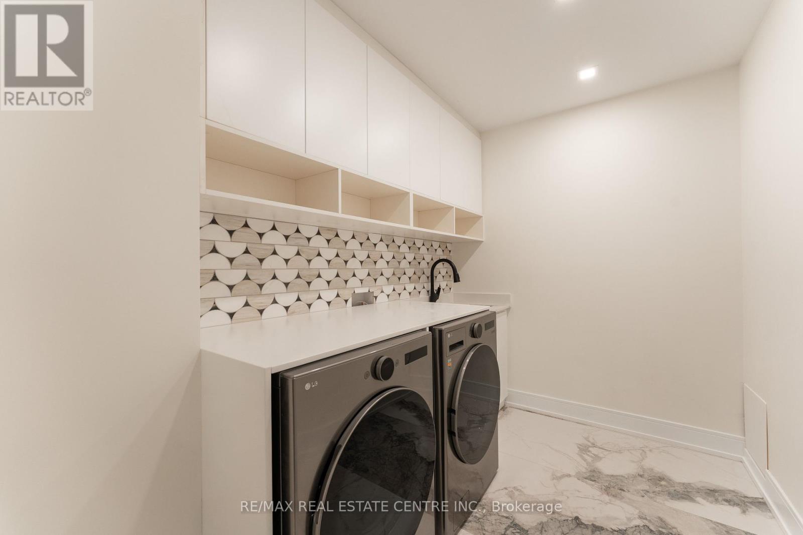 462 Southland Crescent, Oakville, Ontario  L6L 3N8 - Photo 45 - W12361553