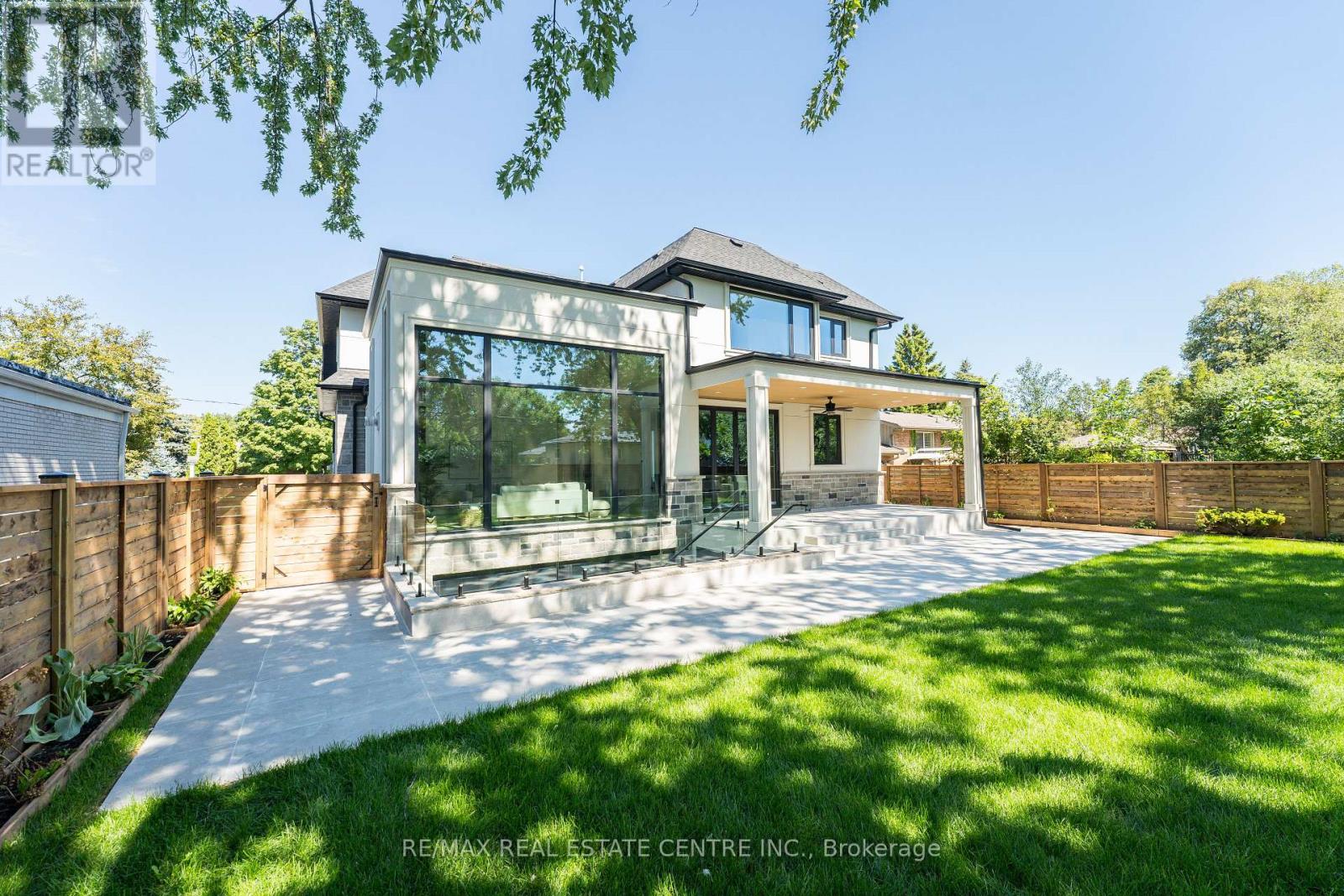 462 Southland Crescent, Oakville, Ontario  L6L 3N8 - Photo 46 - W12361553