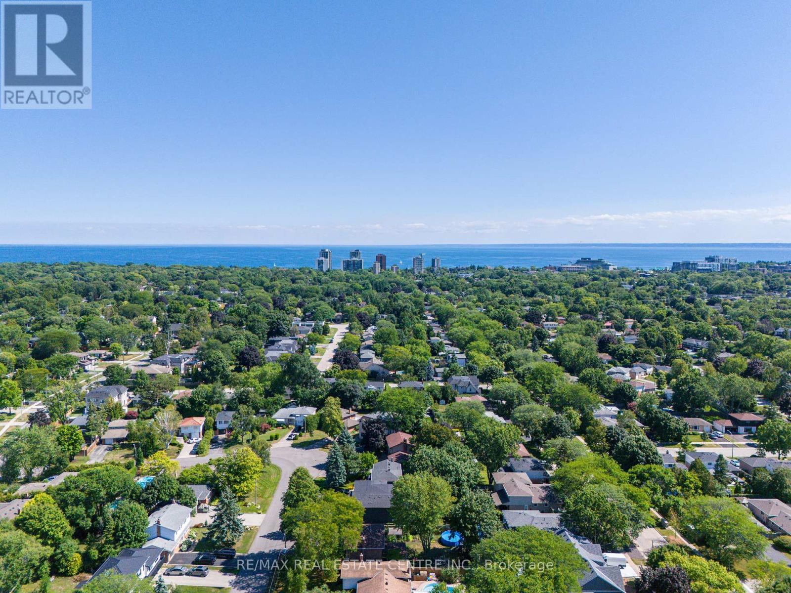 462 Southland Crescent, Oakville, Ontario  L6L 3N8 - Photo 50 - W12361553