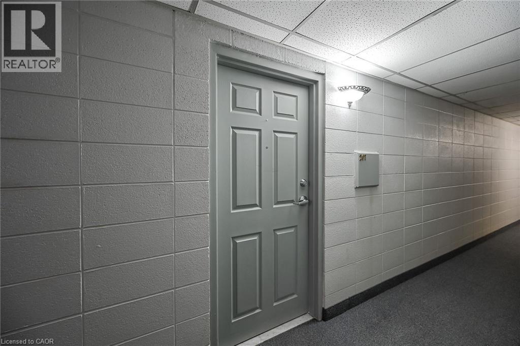 20 John Street Unit# 207, Grimsby, Ontario  L3M 1X5 - Photo 35 - 40743571