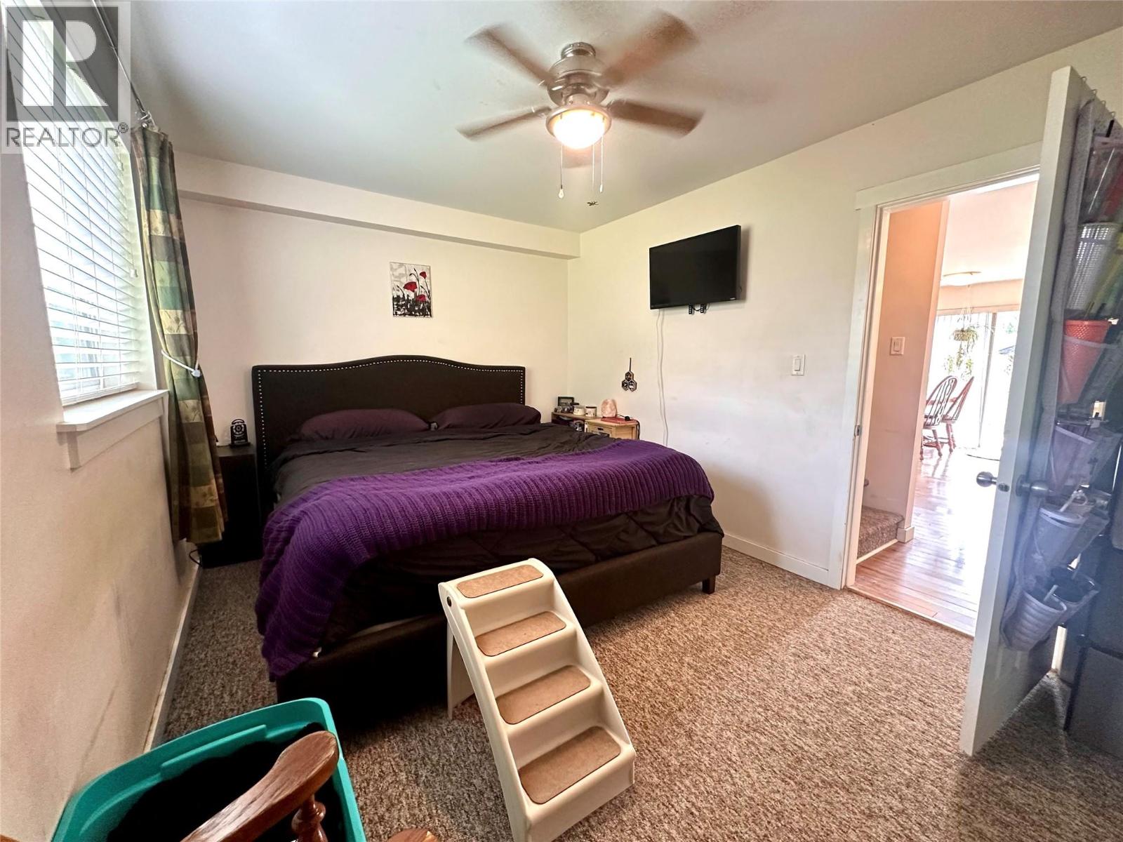 2508 Columbia Avenue, Castlegar, British Columbia  V1N 2X5 - Photo 13 - 10359885