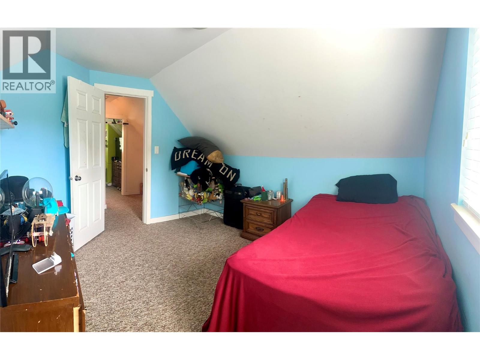 2508 Columbia Avenue, Castlegar, British Columbia  V1N 2X5 - Photo 17 - 10359885
