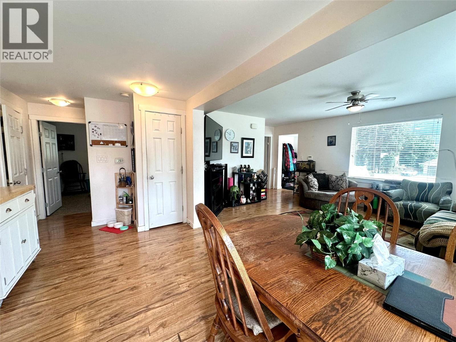 2508 Columbia Avenue, Castlegar, British Columbia  V1N 2X5 - Photo 11 - 10359885