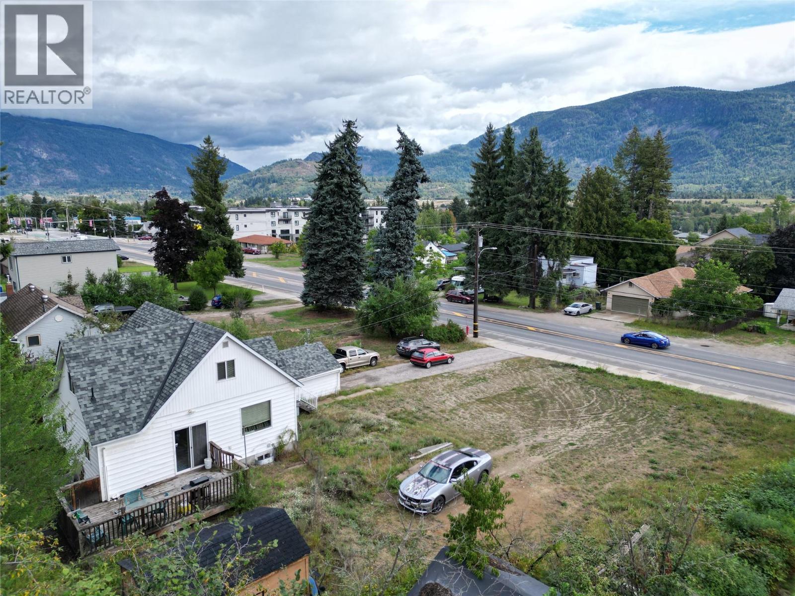 2508 Columbia Avenue, Castlegar, British Columbia  V1N 2X5 - Photo 33 - 10359885