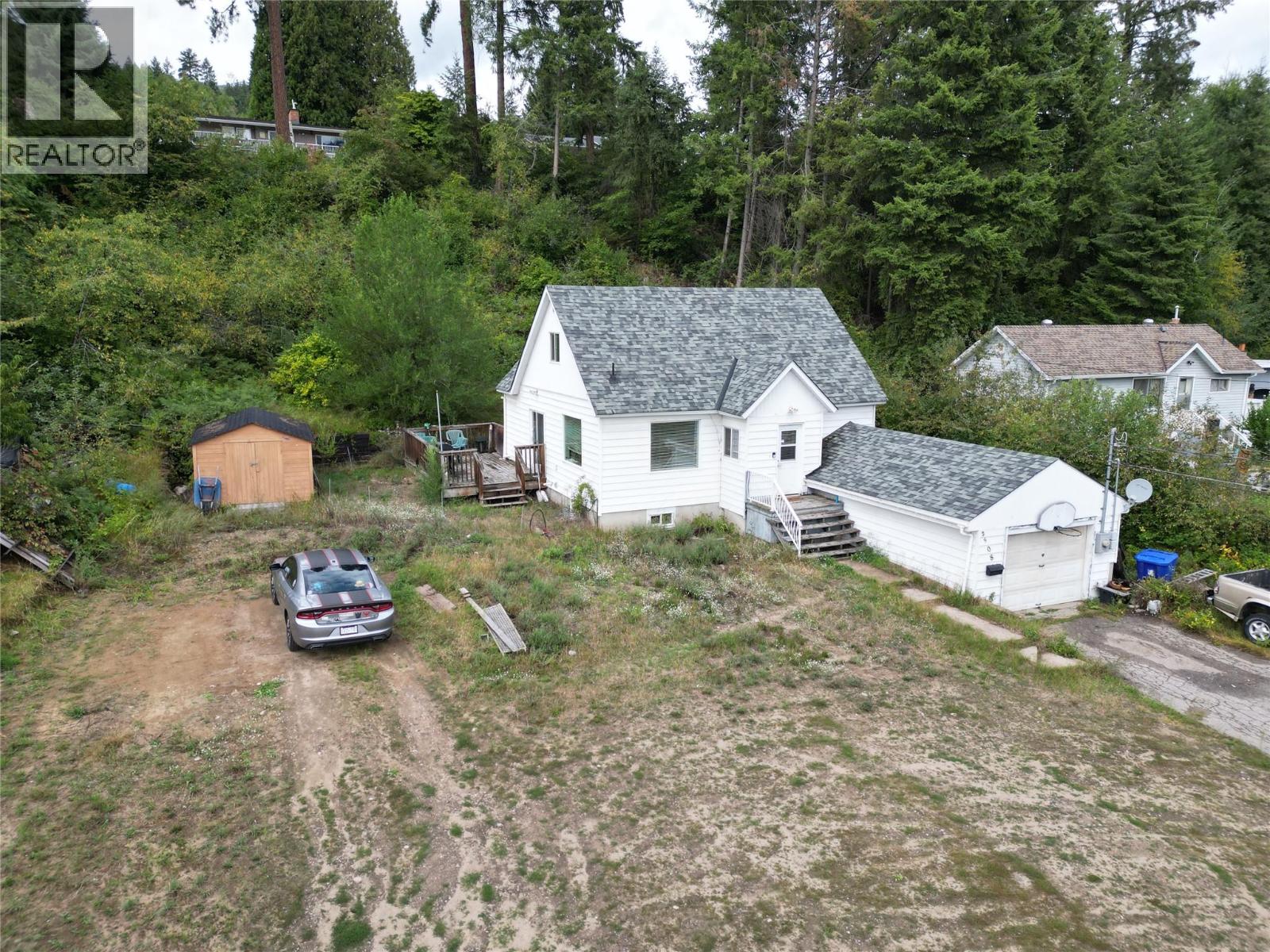 2508 Columbia Avenue, Castlegar, British Columbia  V1N 2X5 - Photo 36 - 10359885