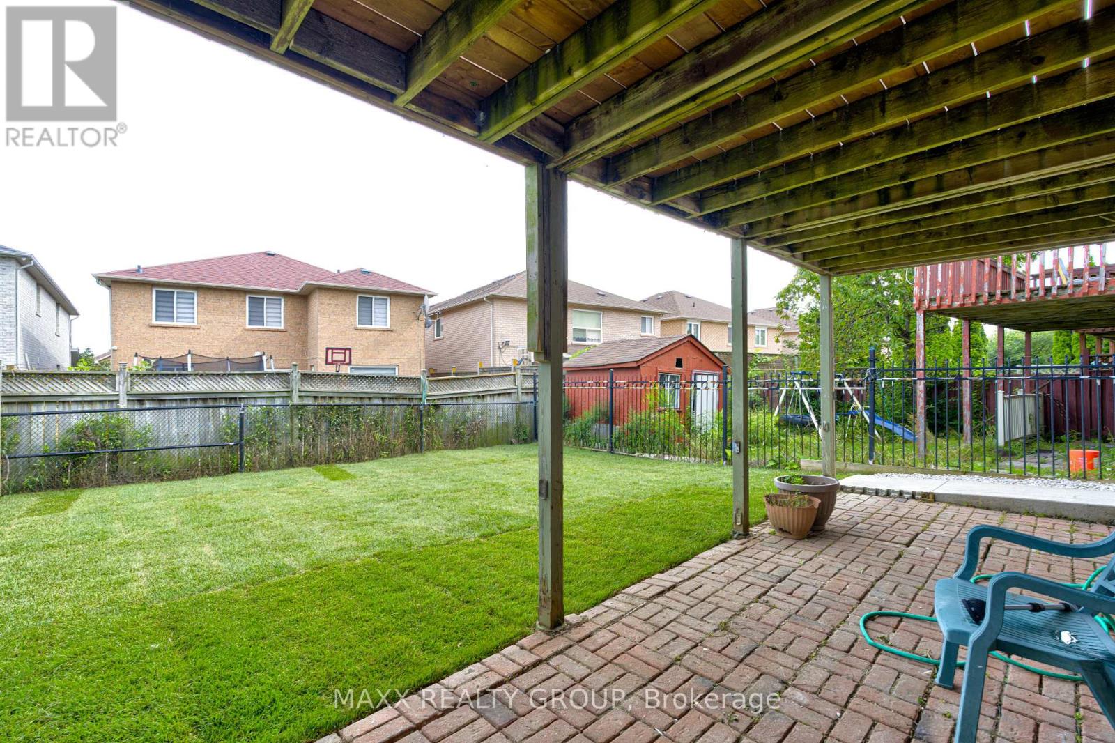 109 Woodsend Run, Brampton (Fletcher's Creek South), Ontario  L6Y 4H7 - Photo 21 - W12361588
