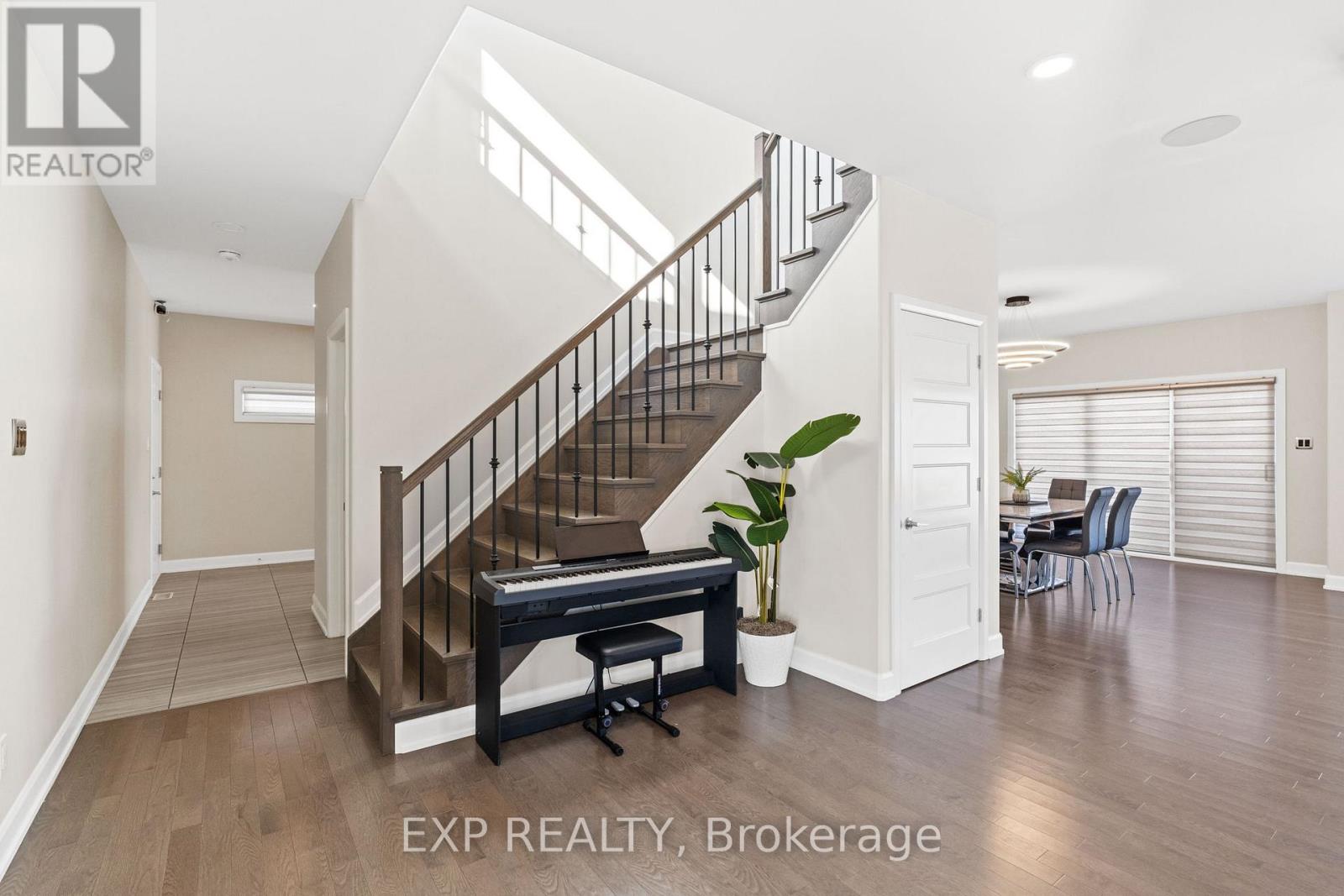 Property at 524 LUCENT STREET image 3