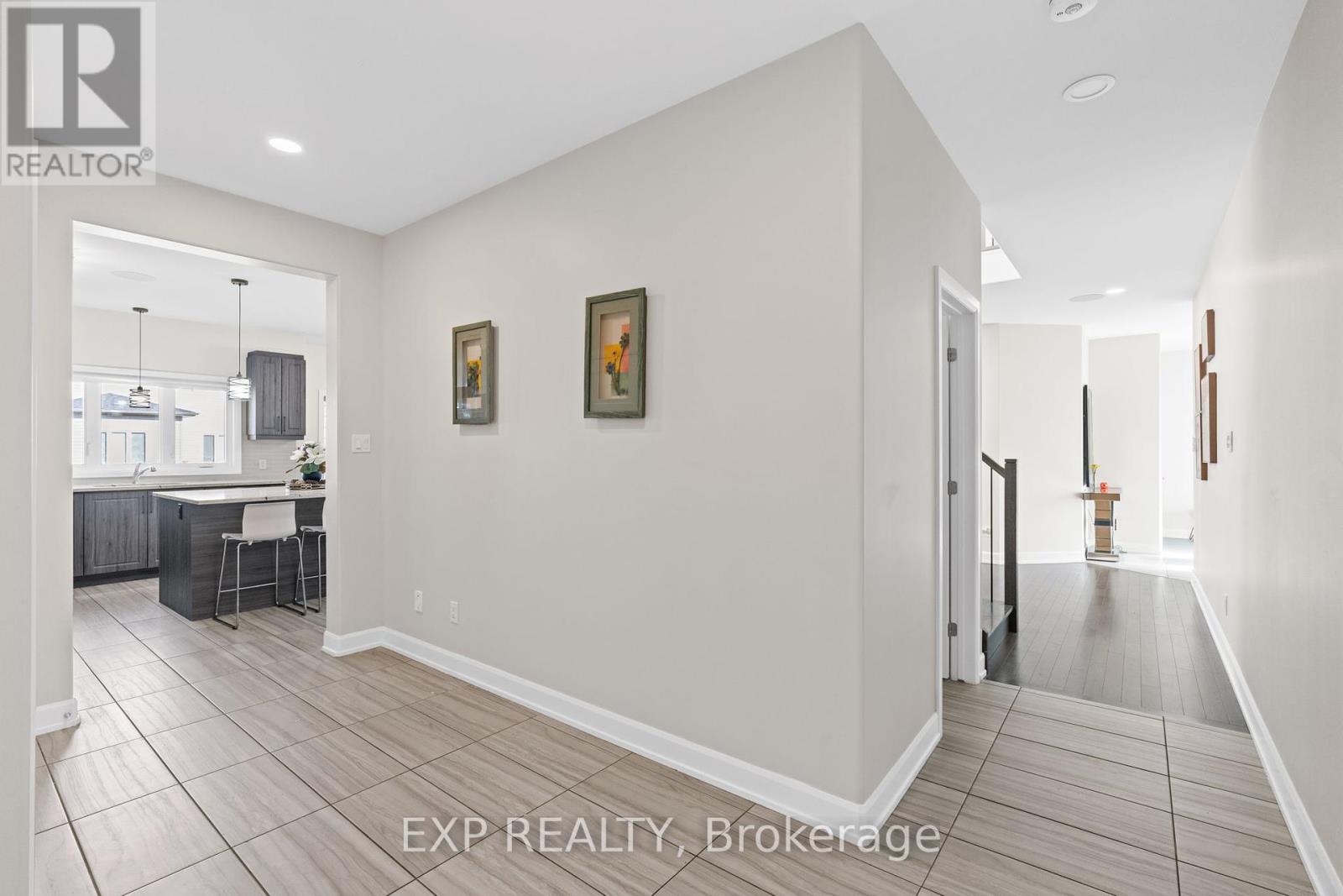 524 Lucent Street, Russell, Ontario  K4R 0G3 - Photo 8 - X12361614