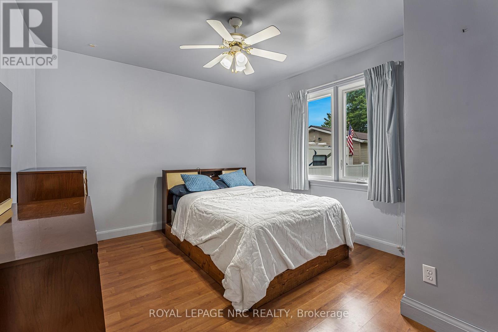 176 Camrose Avenue, Welland (Lincoln/crowland), Ontario  L3B 1K5 - Photo 18 - X12361615