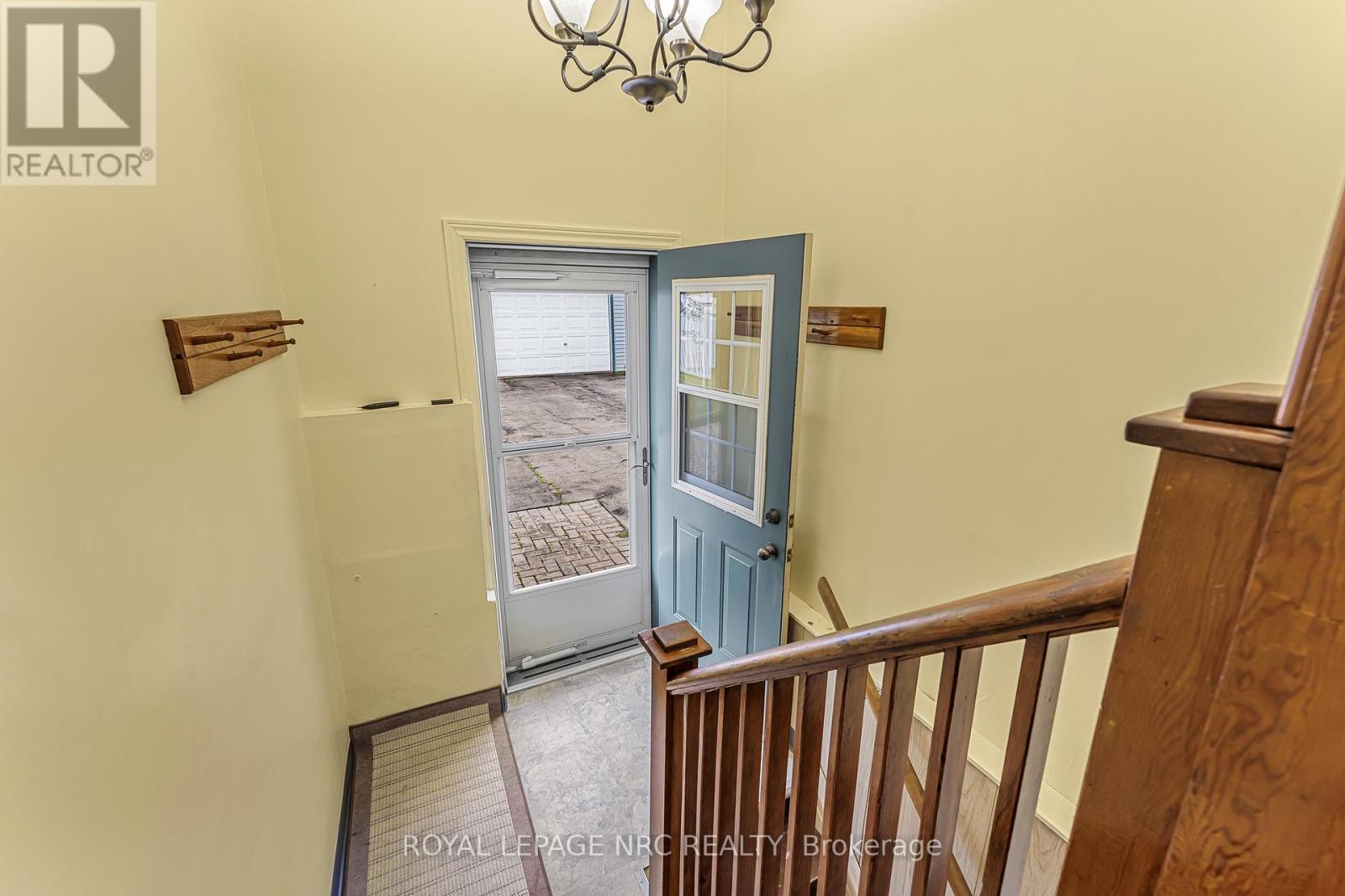 176 Camrose Avenue, Welland (Lincoln/crowland), Ontario  L3B 1K5 - Photo 28 - X12361615