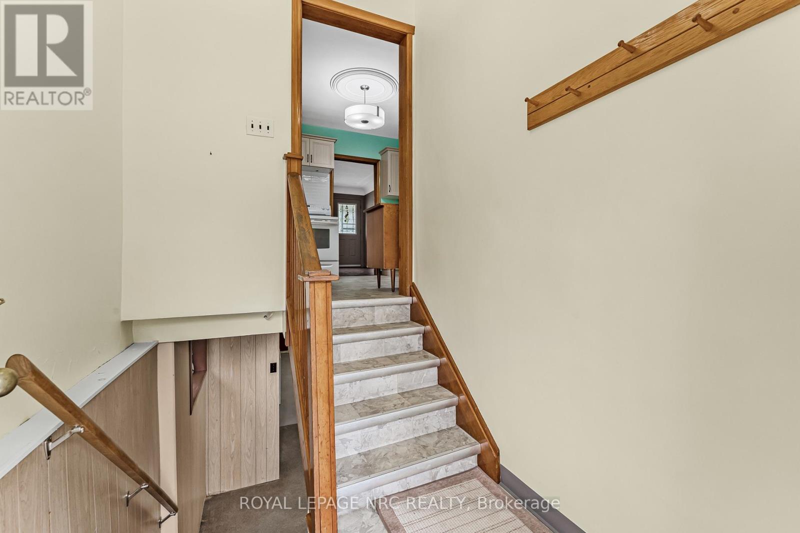 176 Camrose Avenue, Welland (Lincoln/crowland), Ontario  L3B 1K5 - Photo 29 - X12361615