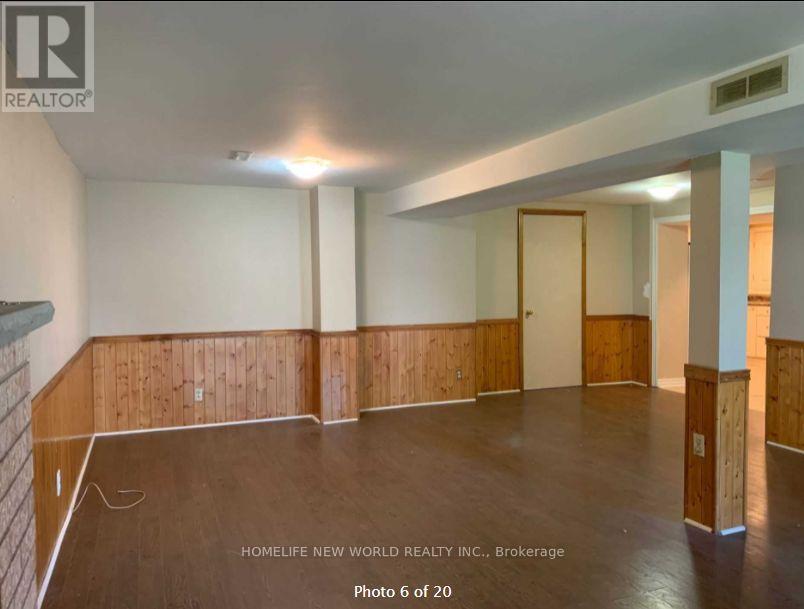 Walk Out Basement Apt - 252 Osmond Crescent, Newmarket, Ontario  L3Y 7L2 - Photo 4 - N12361592