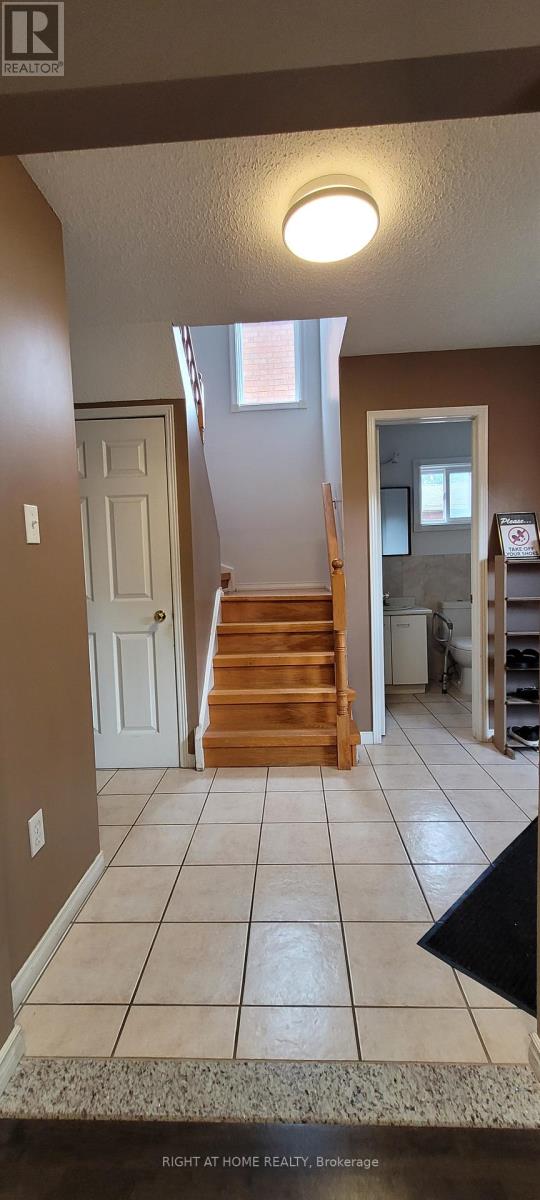 3310 Greenbelt Crescent, Mississauga (Lisgar), Ontario  L5N 5X1 - Photo 40 - W12355971