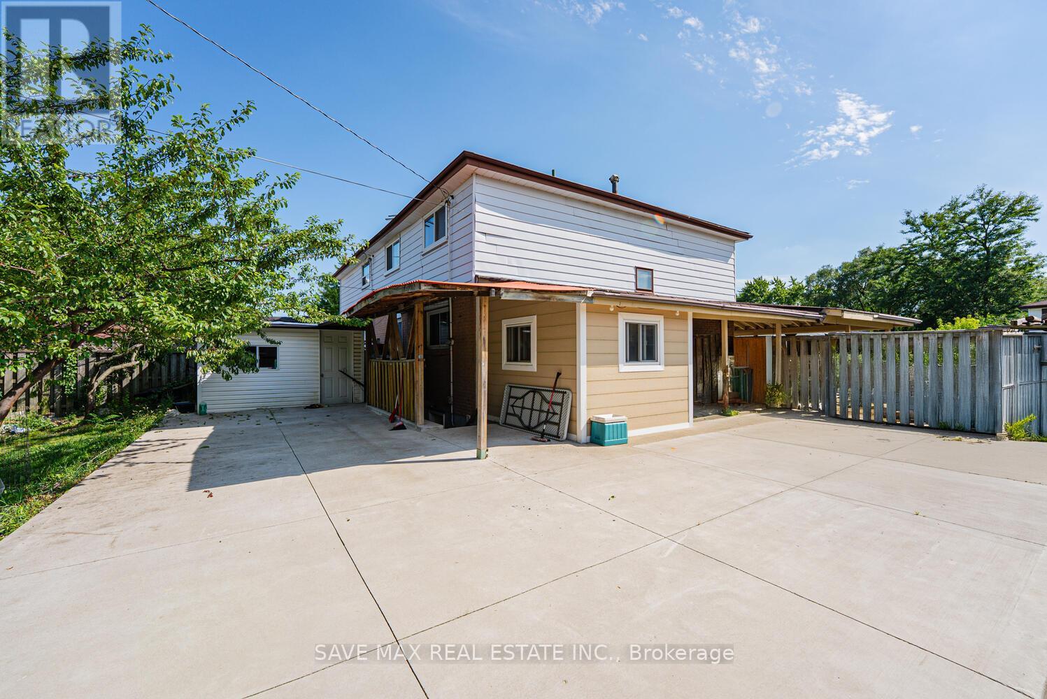88 Cloverdale Drive, Brampton (Avondale), Ontario  L6T 2T8 - Photo 27 - W12358743