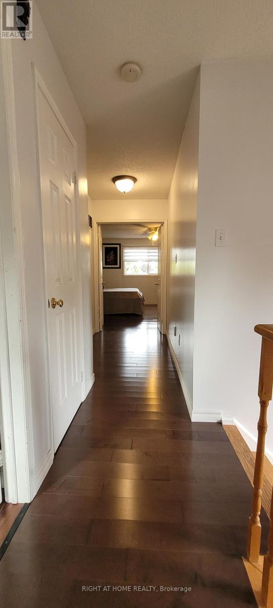 3310 Greenbelt Crescent, Mississauga (Lisgar), Ontario  L5N 5X1 - Photo 37 - W12355971