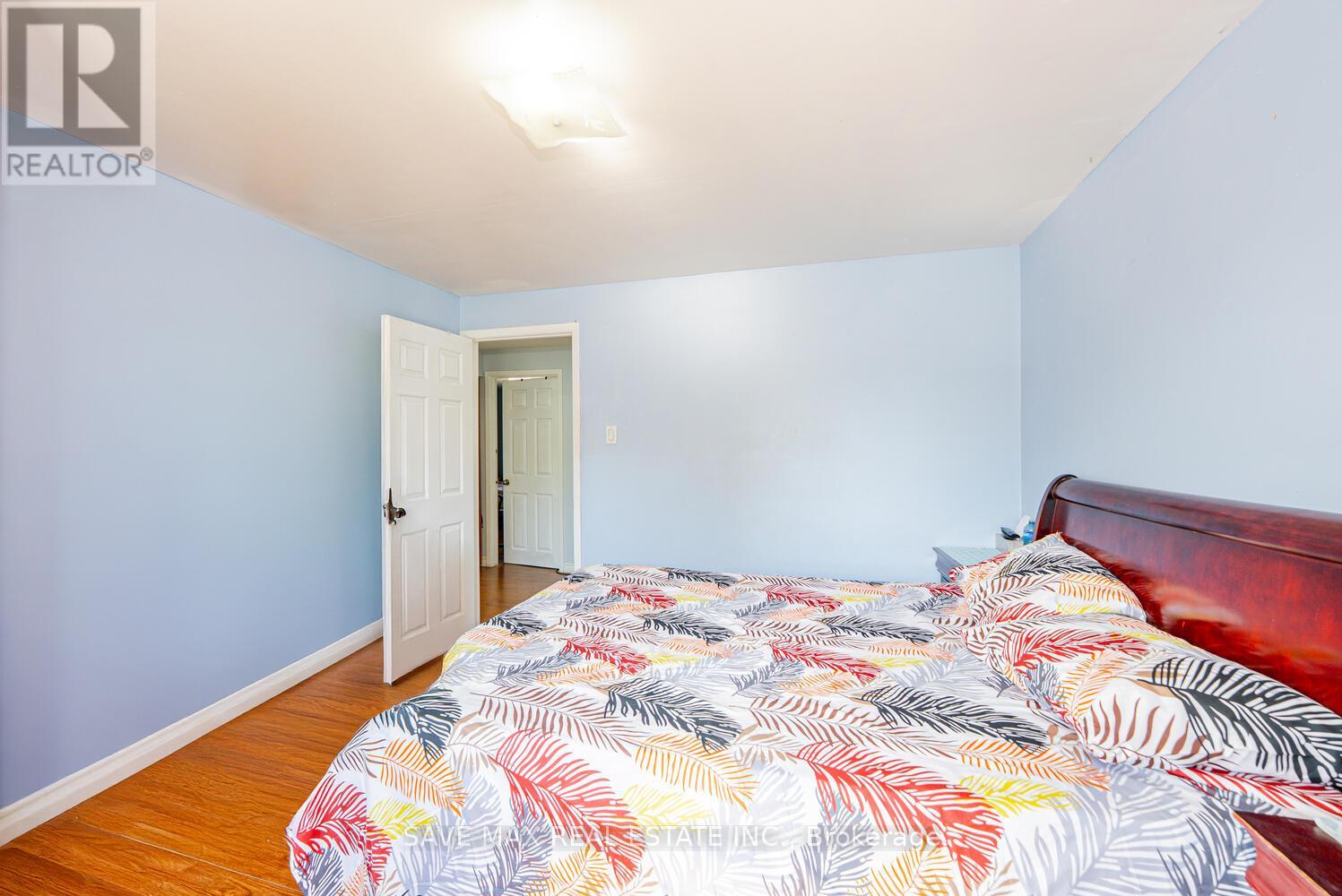 88 Cloverdale Drive, Brampton (Avondale), Ontario  L6T 2T8 - Photo 21 - W12358743