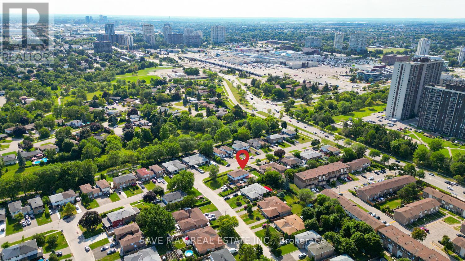 88 Cloverdale Drive, Brampton (Avondale), Ontario  L6T 2T8 - Photo 48 - W12358743
