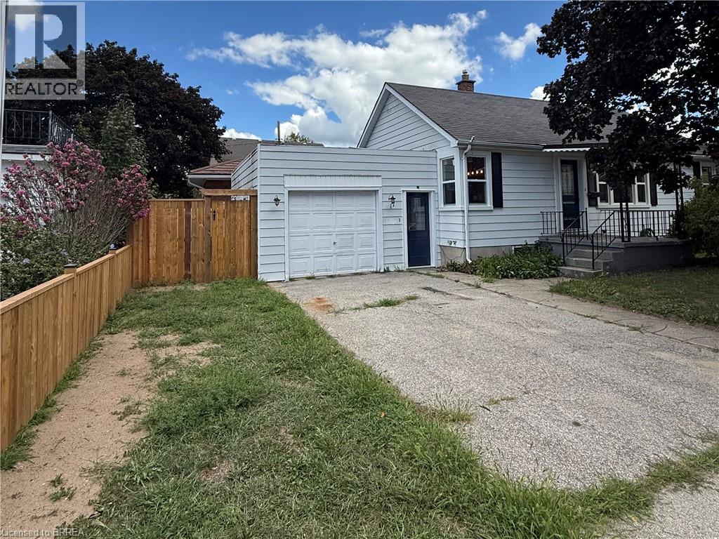 17 Hardy Avenue, Tillsonburg, Ontario  N4G 3W9 - Photo 2 - 40760922