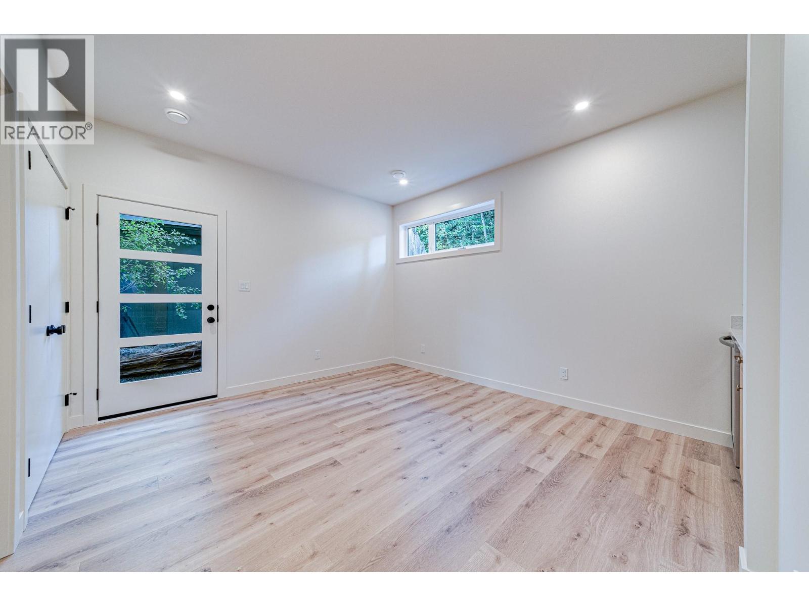 16 Piedmont Drive, Fernie, British Columbia  V0B 1M4 - Photo 53 - 10359703
