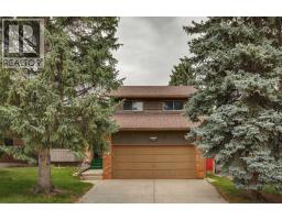 24 Strathcona Close Sw Strathcona Park, Calgary, Ca