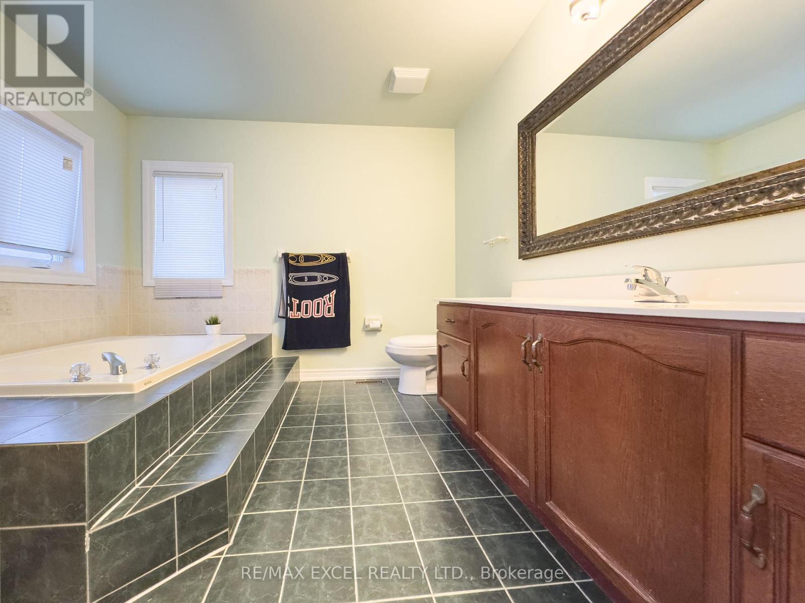 149 Quince Crescent, Markham, Ontario  L3S 3W8 - Photo 18 - N12361625