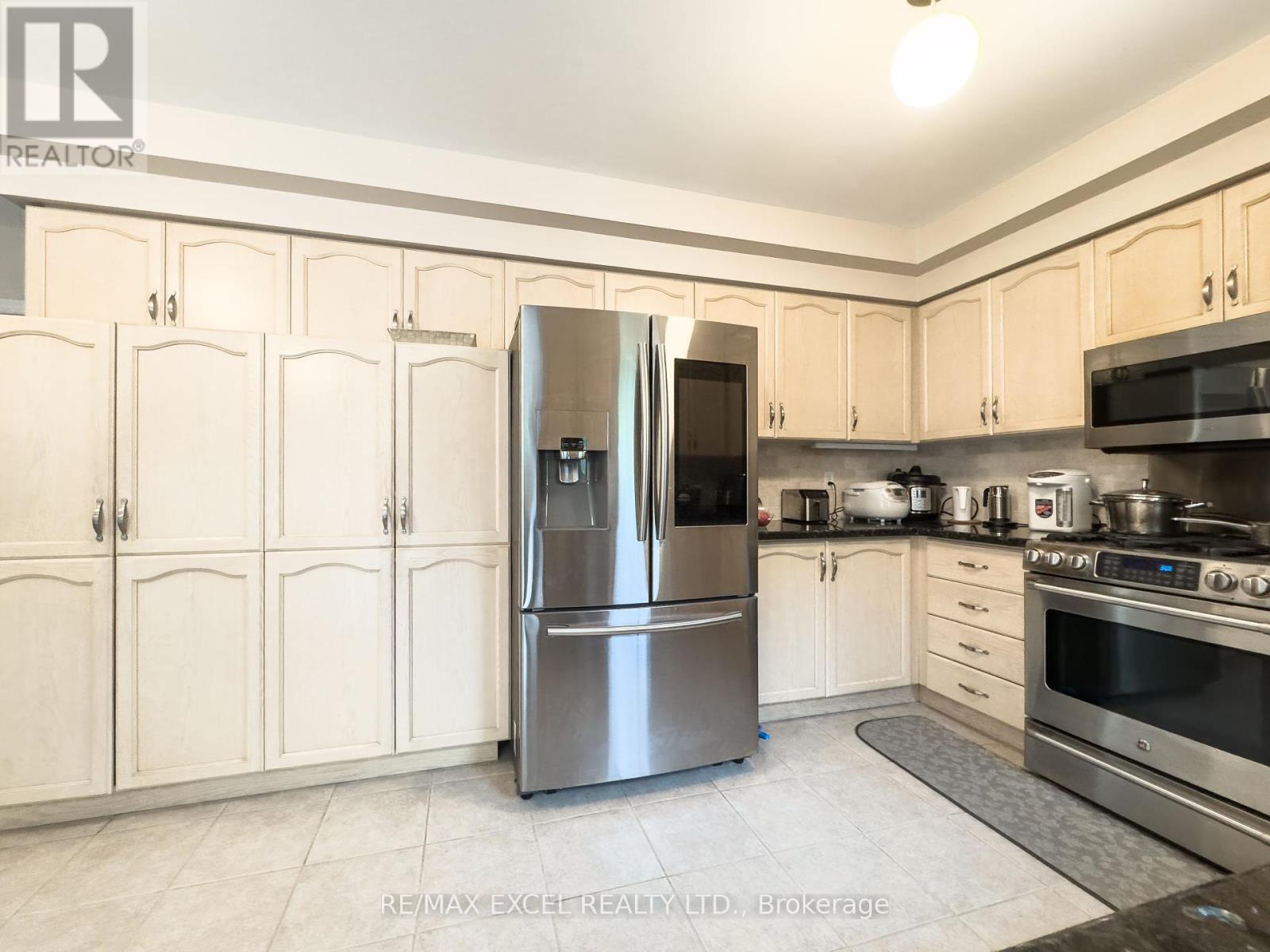 149 Quince Crescent, Markham, Ontario  L3S 3W8 - Photo 8 - N12361625