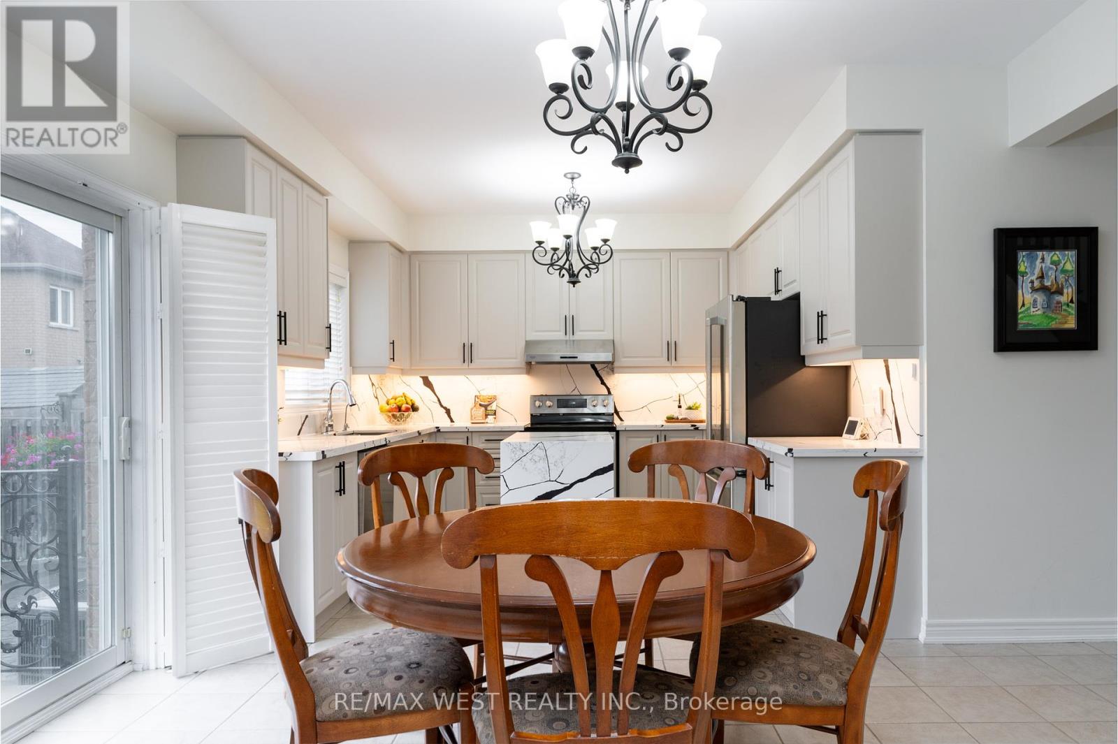 8 Yellow Avens Boulevard, Brampton (Sandringham-Wellington), Ontario  L6R 0K5 - Photo 17 - W12361649