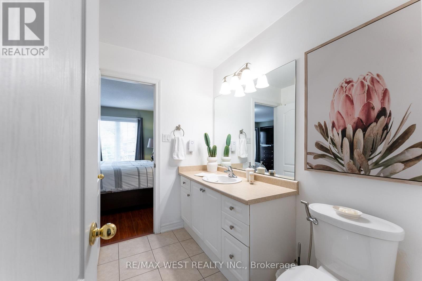 8 Yellow Avens Boulevard, Brampton (Sandringham-Wellington), Ontario  L6R 0K5 - Photo 35 - W12361649