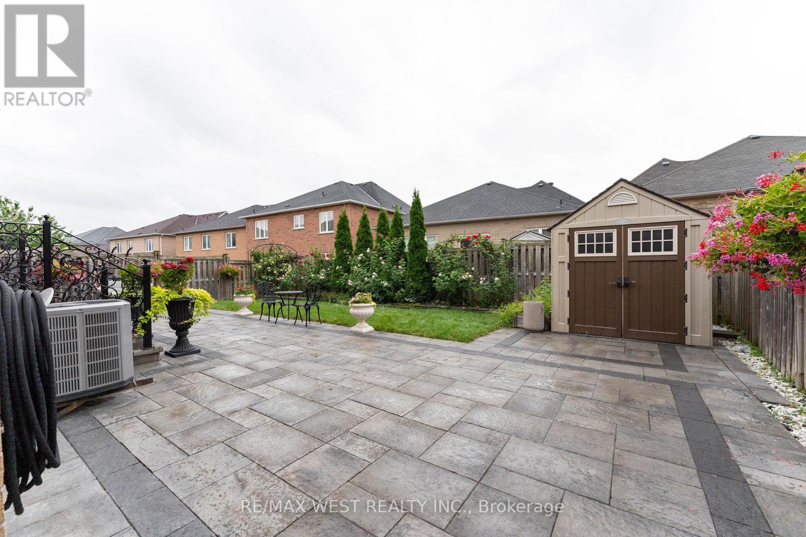 8 Yellow Avens Boulevard, Brampton (Sandringham-Wellington), Ontario  L6R 0K5 - Photo 42 - W12361649