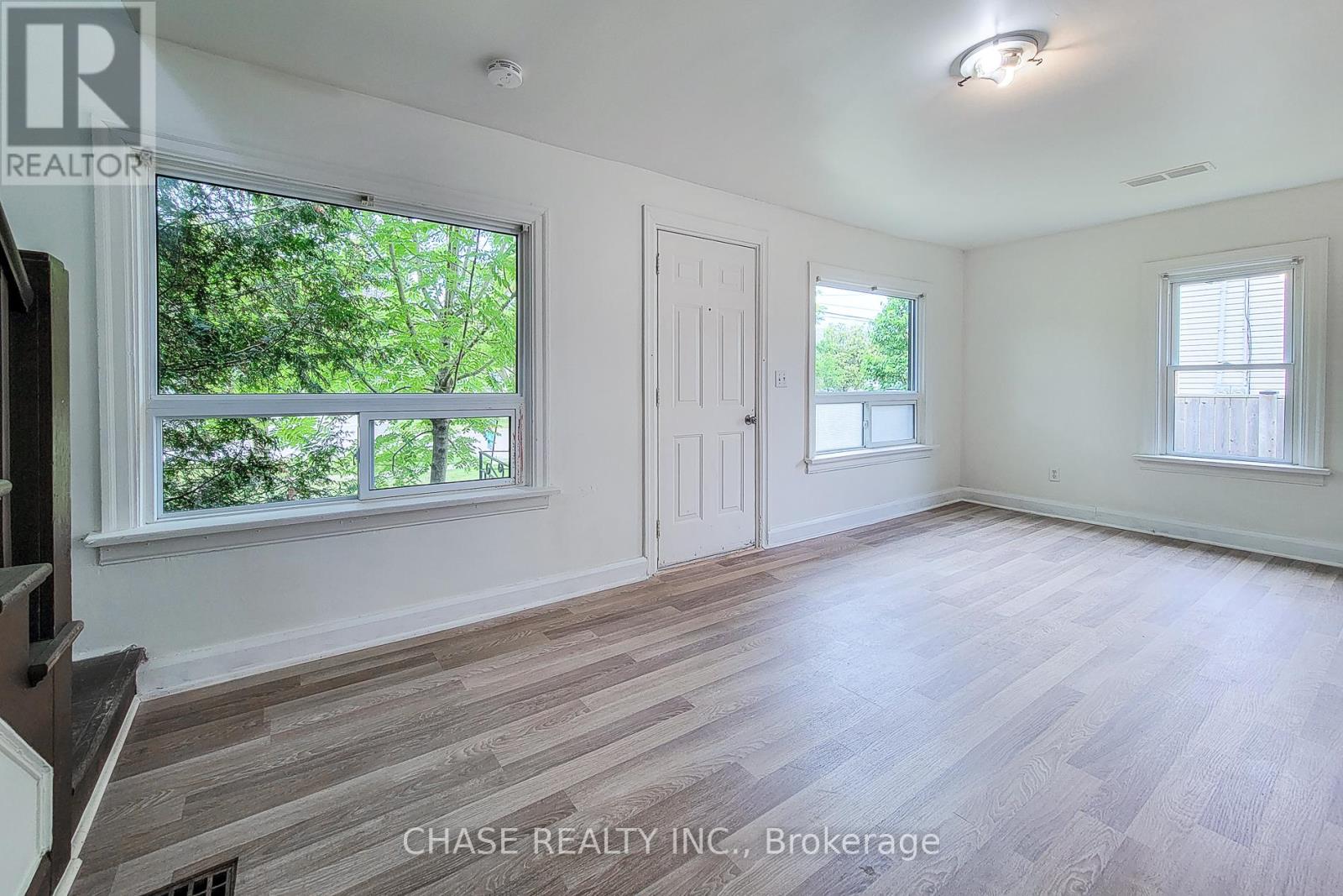 107 Saint George Street, Welland (Broadway), Ontario  L3C 5N5 - Photo 20 - X12361636