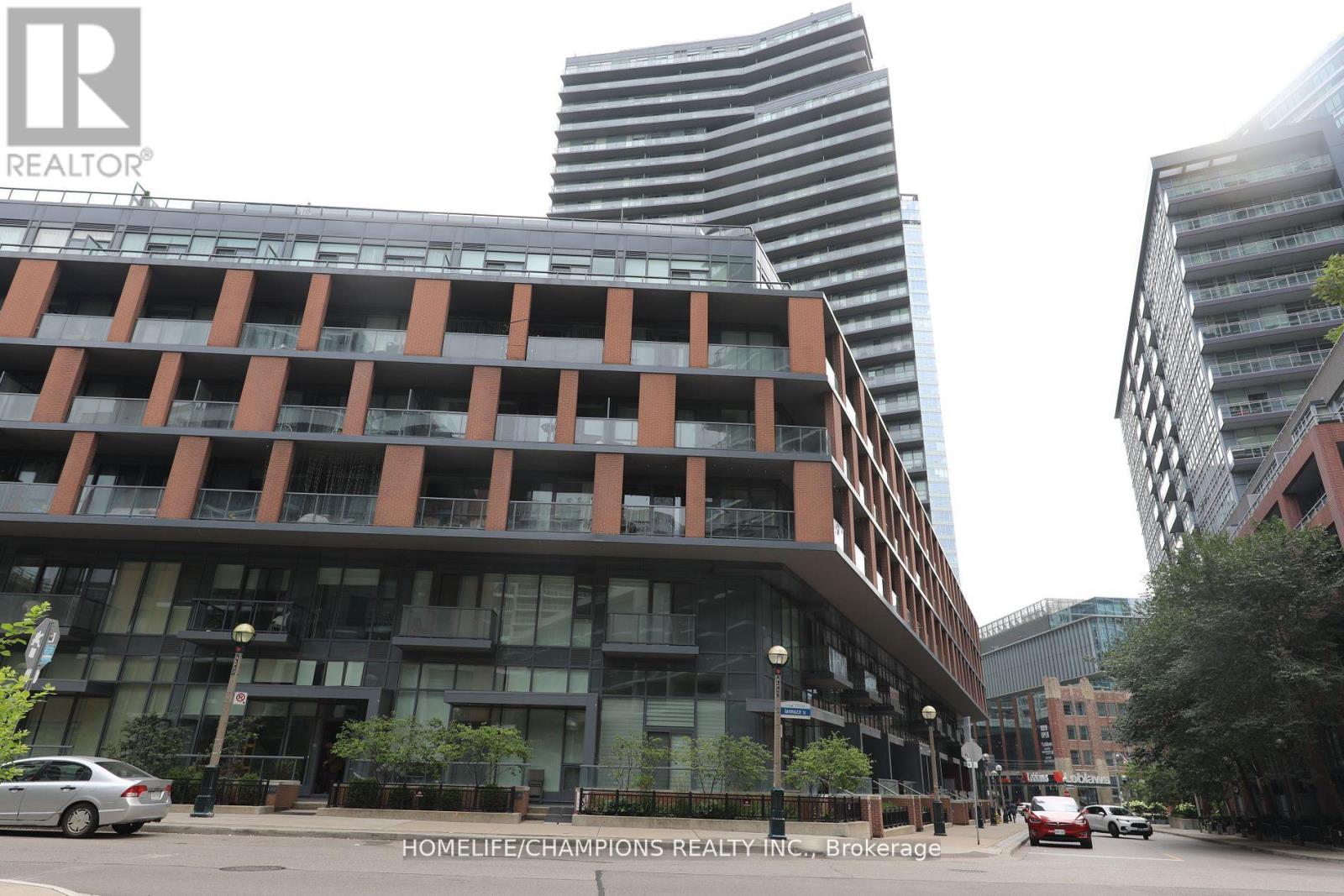 Th10 - 20 Bruyeres Mews, Toronto (Waterfront Communities), Ontario  M5V 0G8 - Photo 1 - C12361652