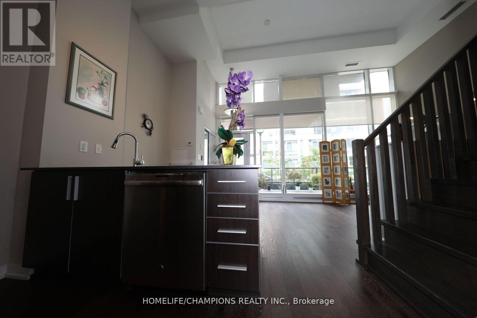 Th10 - 20 Bruyeres Mews, Toronto (Waterfront Communities), Ontario  M5V 0G8 - Photo 24 - C12361652