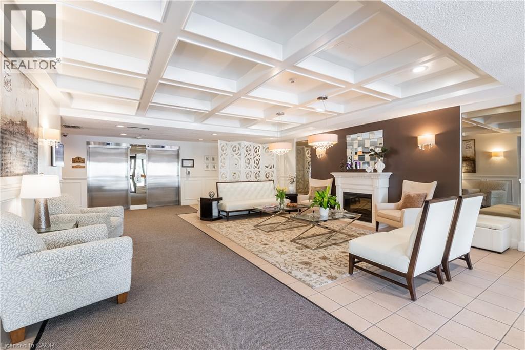265 Westcourt Place Unit# 907, Waterloo, Ontario  N2L 6E4 - Photo 2 - 40748239