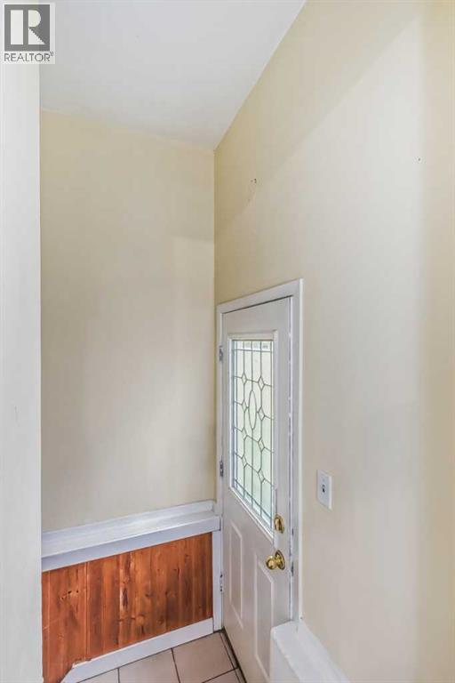 2111 Broadview Road Nw, Calgary, Alberta  T2N 3H9 - Photo 7 - A2251085