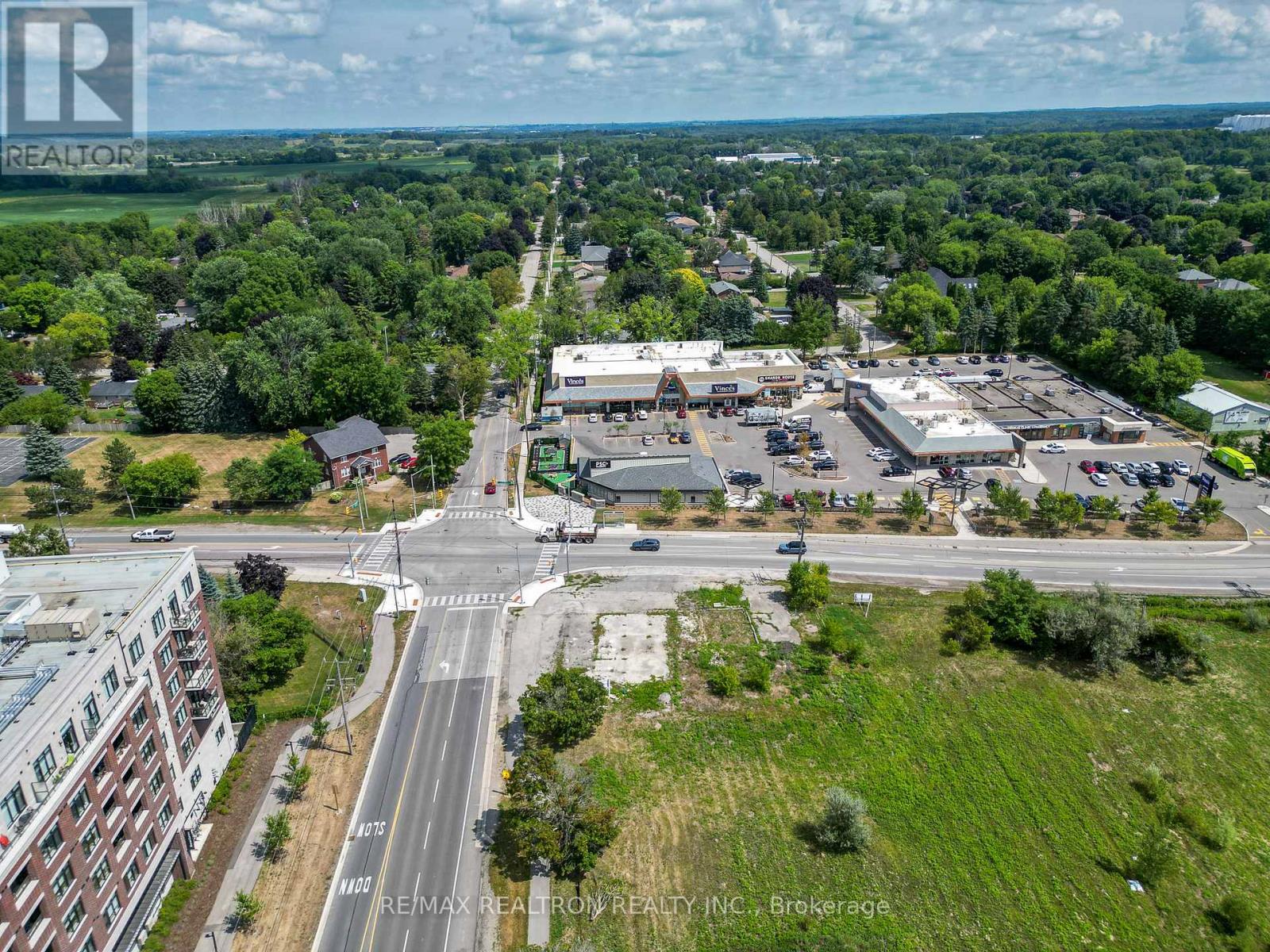 19132 Leslie Street, East Gwillimbury, Ontario  L0G 1V0 - Photo 5 - N12323967