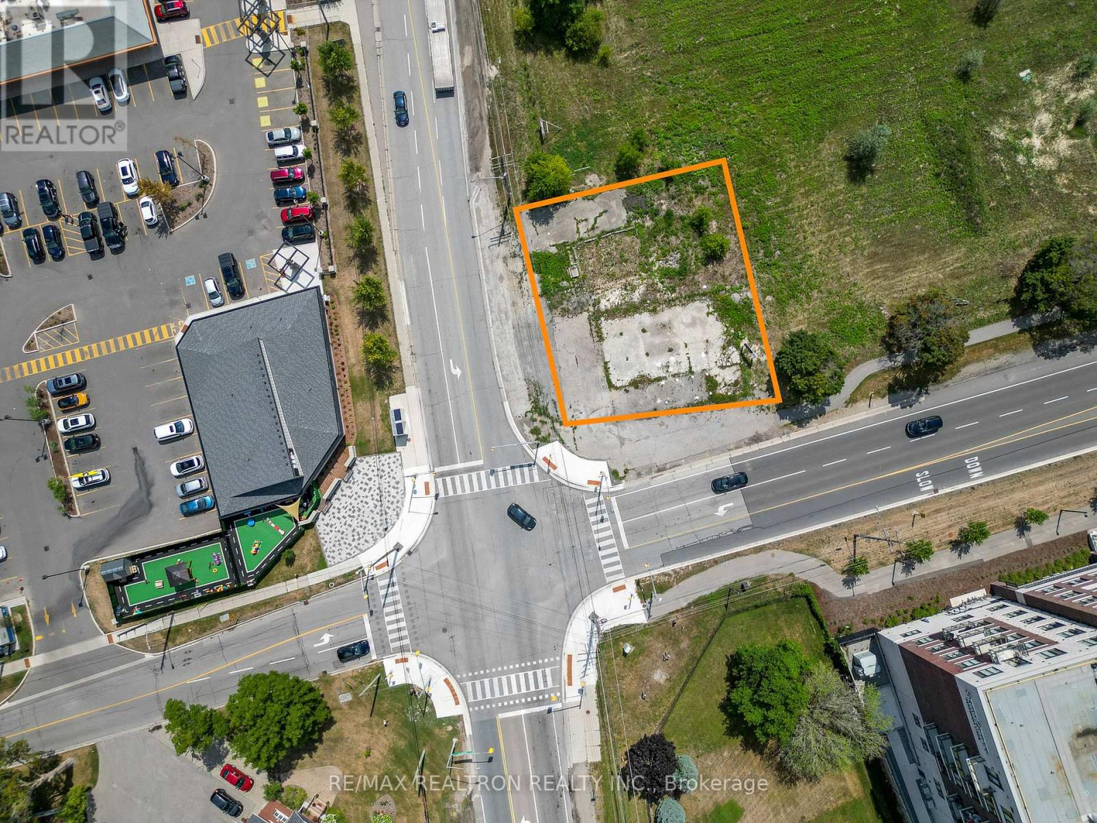 19132 Leslie Street, East Gwillimbury, Ontario  L0G 1V0 - Photo 9 - N12323967