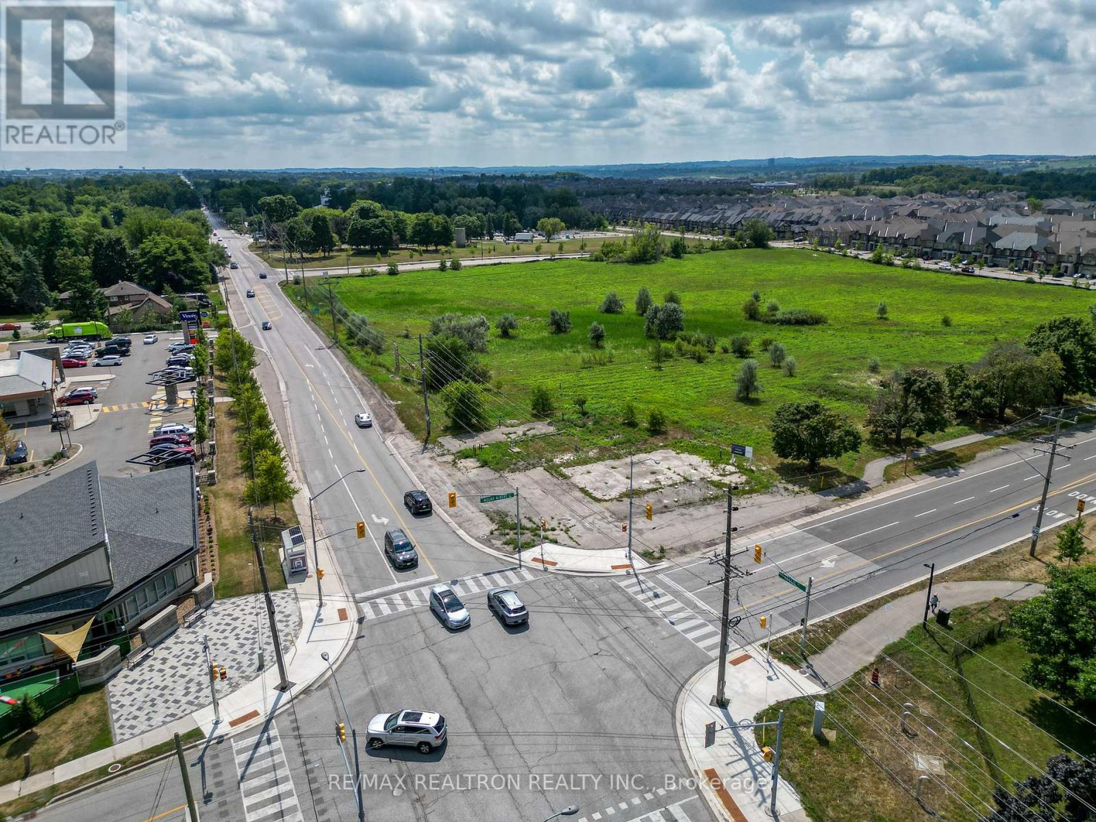 19132 Leslie Street, East Gwillimbury, Ontario  L0G 1V0 - Photo 7 - N12323967