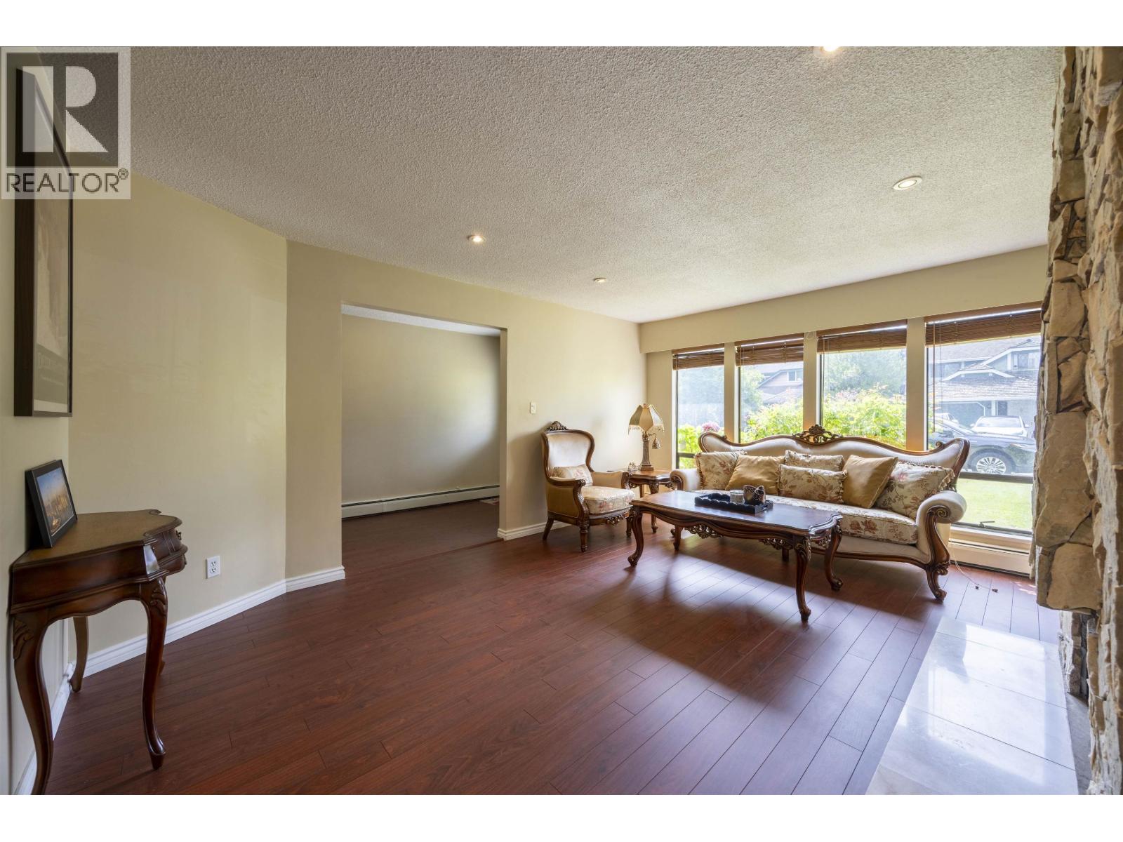 10548 Canso Crescent, Richmond, British Columbia  V7E 5B9 - Photo 7 - R3038091