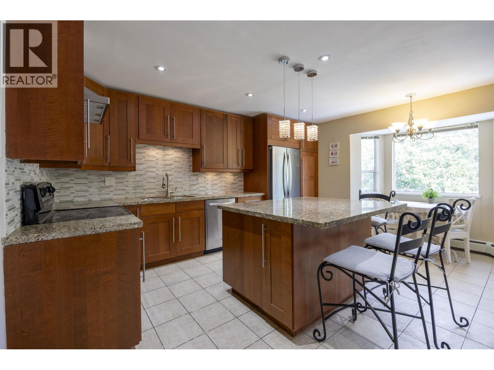 10548 Canso Crescent, Richmond, British Columbia  V7E 5B9 - Photo 5 - R3038091