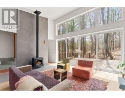 1100 Whites Road, Muskoka Lakes (Medora), Ca