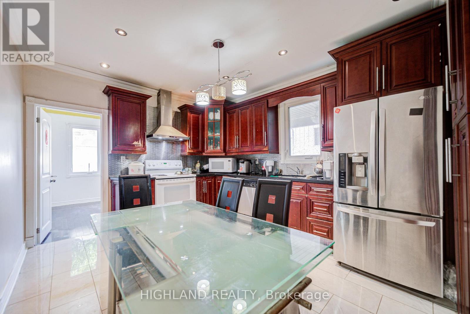 123 Russett Avenue, Toronto, Ontario  M6H 3M4 - Photo 6 - W12361664