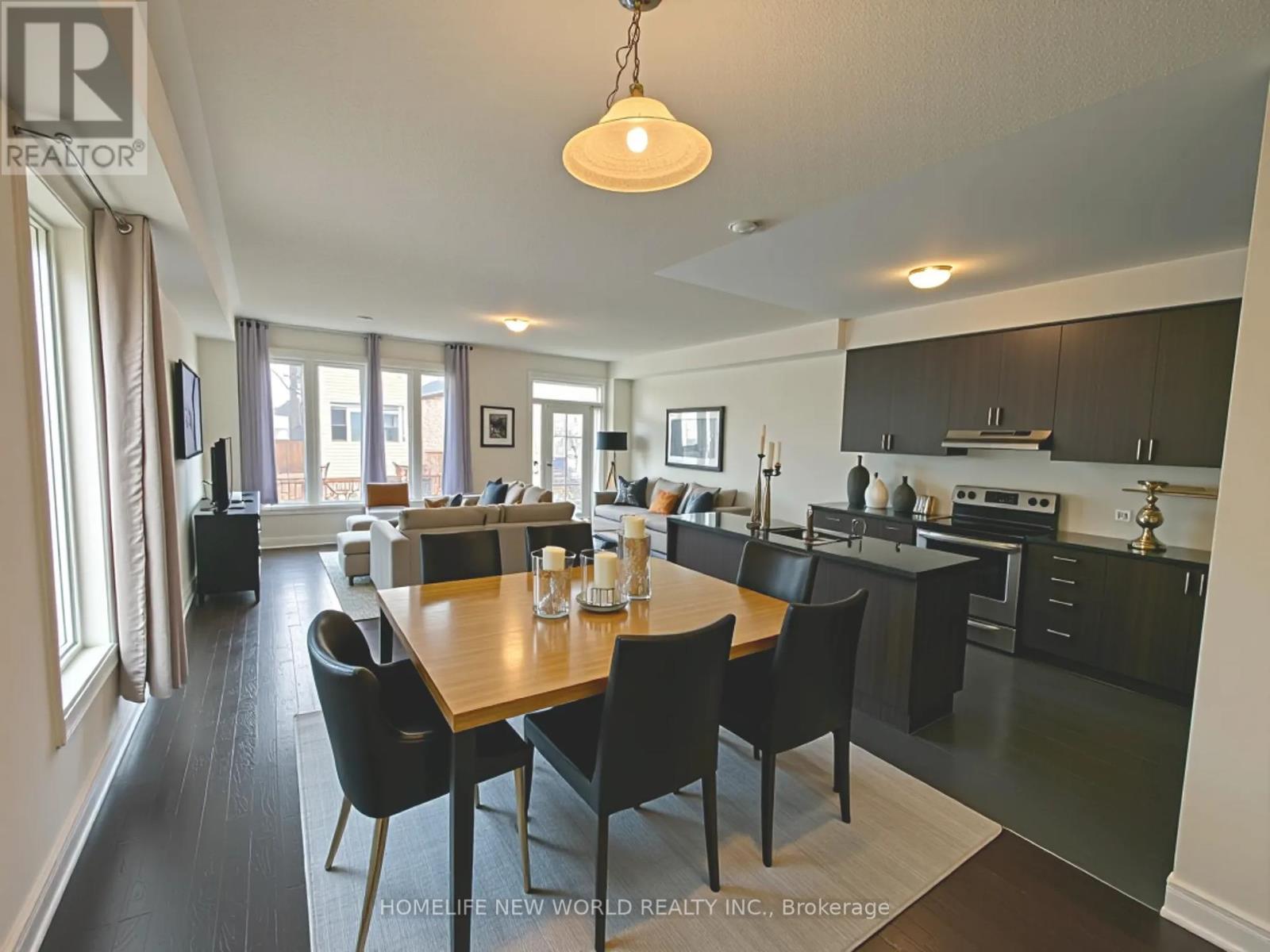 14 Temple Manor Road, Brampton, Ontario  L6Y 6C5 - Photo 4 - W12361421