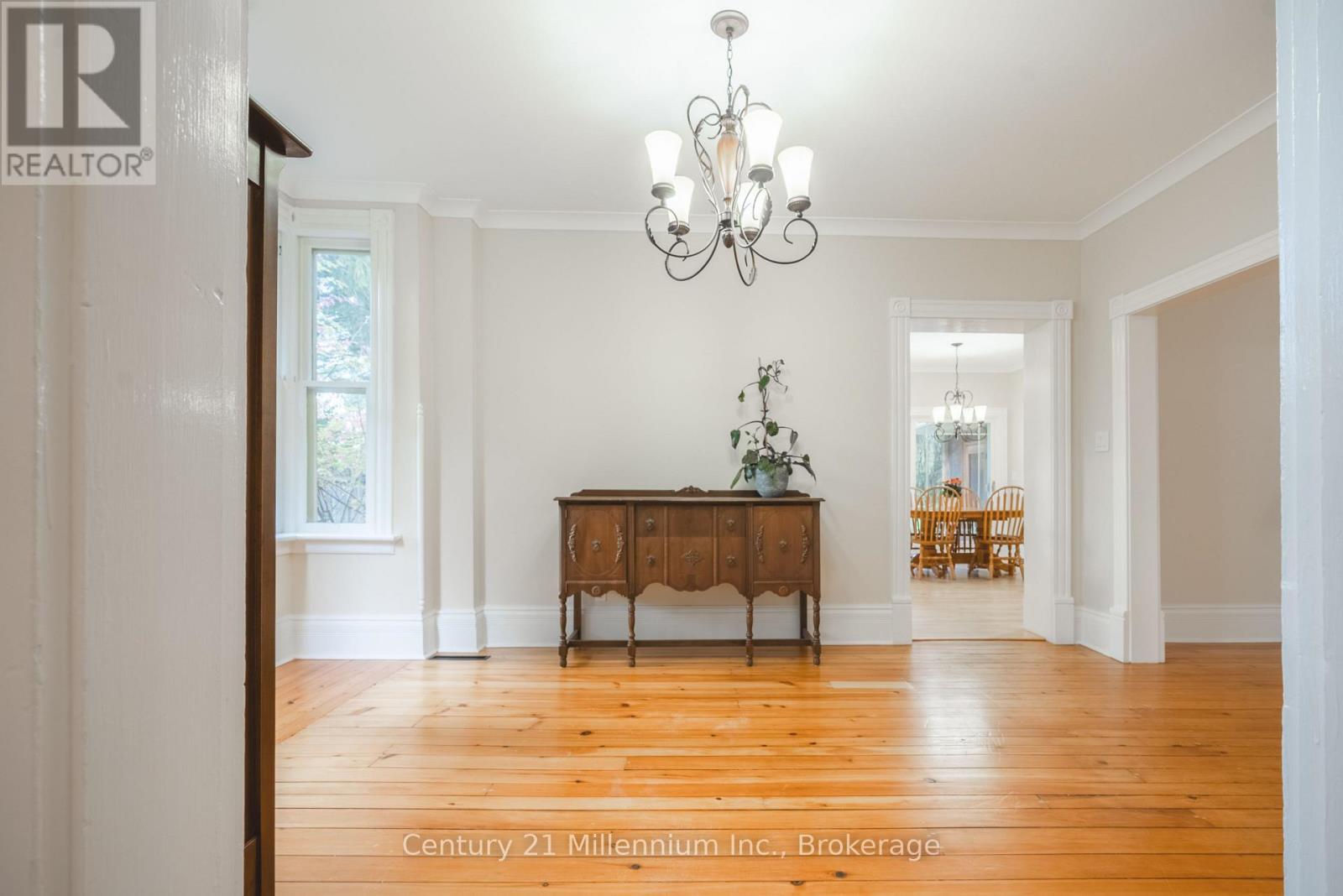 774 Hurontario Street, Collingwood, Ontario  L9Y 0G9 - Photo 8 - S12124617